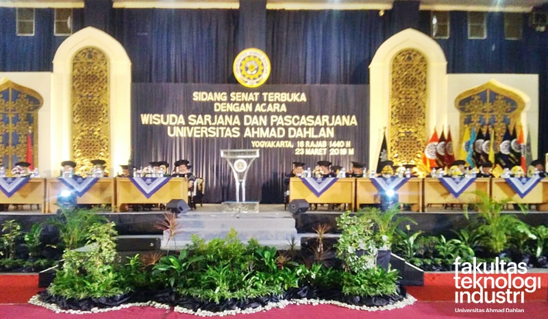 Sidang Senat Terbuka Wisuda Sarjana Dan Pascasarjana Universitas Ahmad Dahlan Periode 2019